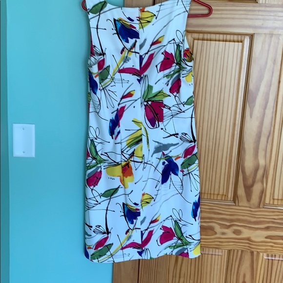 Abstract Size 10 dress - Picture 2 of 5